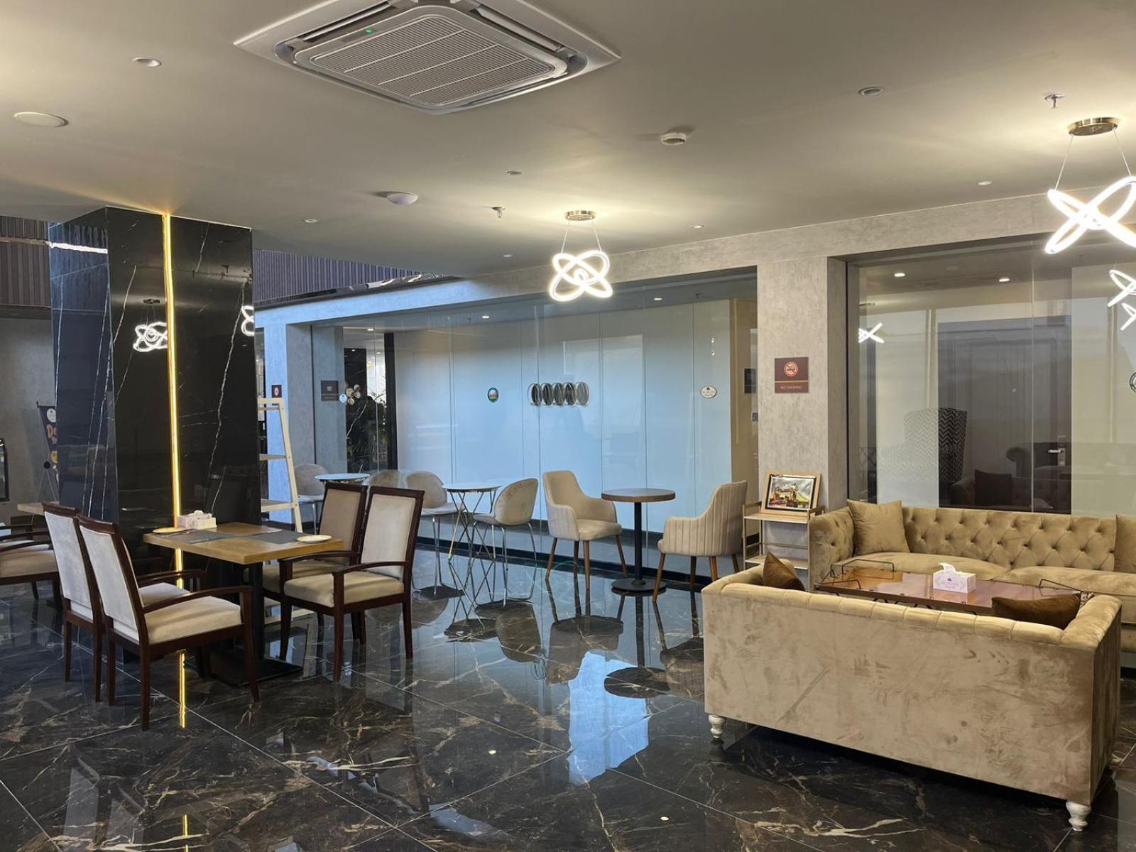 Jacaranda Heights Hotel Islamabad Exterior foto